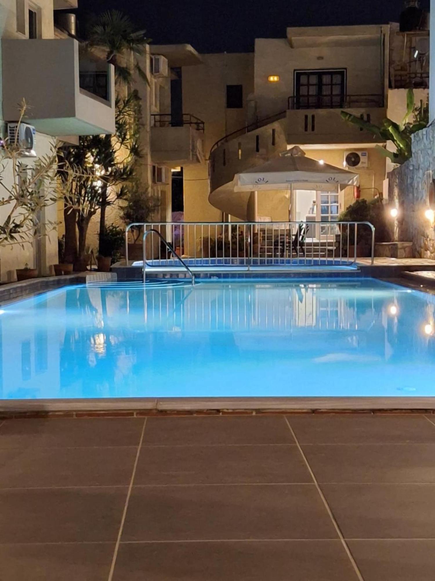 Lola'S Hotel Платаньяс Экстерьер фото